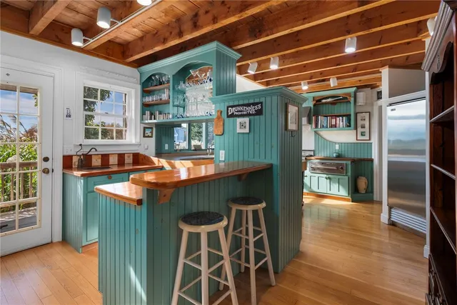 $1,995,000 | 27 West Willow Lane, Charlestown, RI 02813