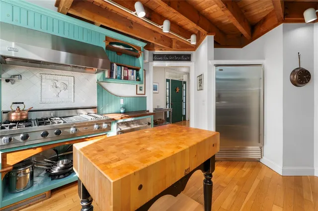 $1,995,000 | 27 West Willow Lane, Charlestown, RI 02813