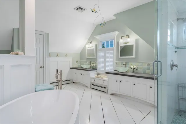 $1,995,000 | 27 West Willow Lane, Charlestown, RI 02813