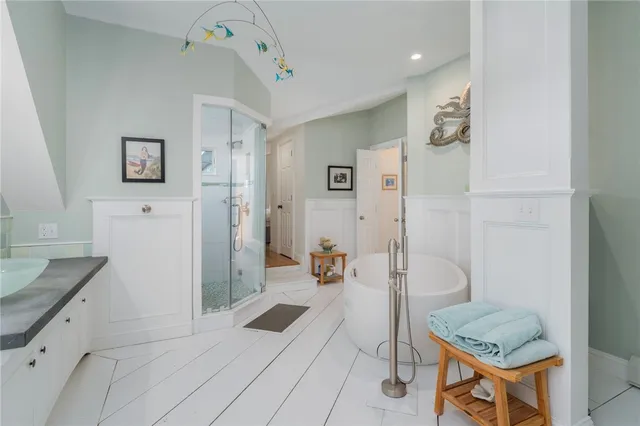 $1,995,000 | 27 West Willow Lane, Charlestown, RI 02813