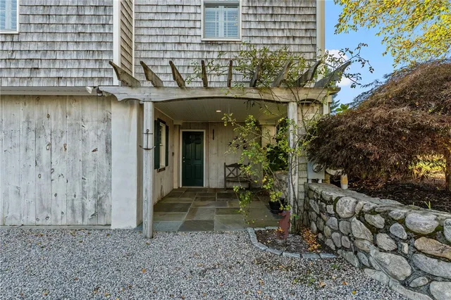 $1,995,000 | 27 West Willow Lane, Charlestown, RI 02813