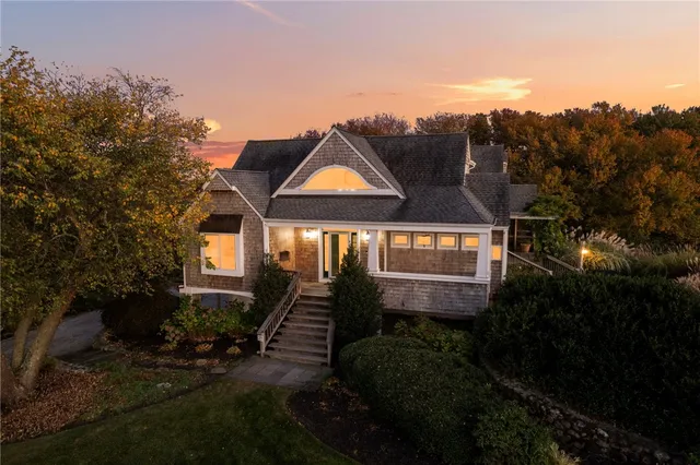 $1,995,000 | 27 West Willow Lane, Charlestown, RI 02813