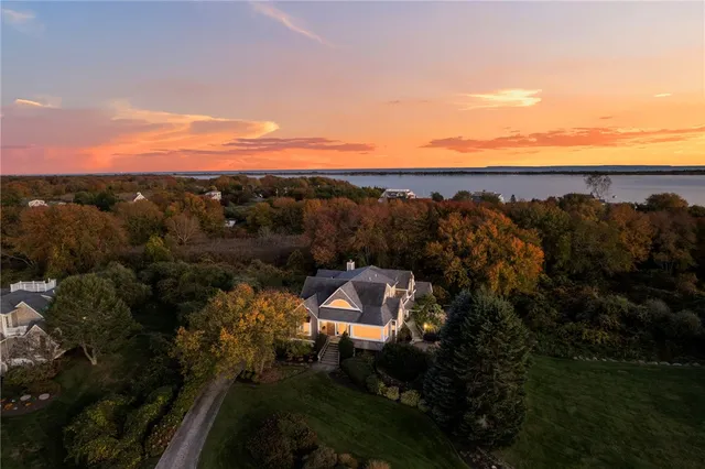 $1,995,000 | 27 West Willow Lane, Charlestown, RI 02813