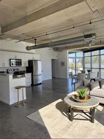 $384,397 | 1001 Belleview Street, Unit 201, Dallas, TX 75215