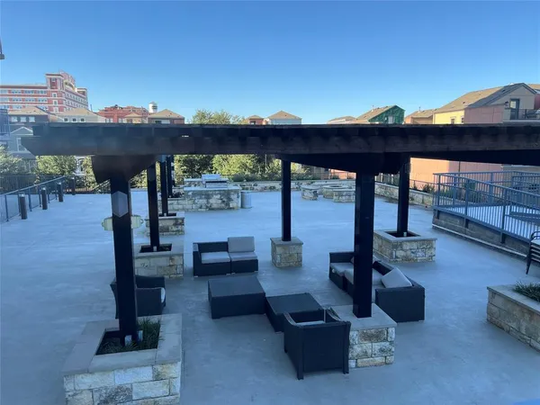 $384,397 | 1001 Belleview Street, Unit 201, Dallas, TX 75215