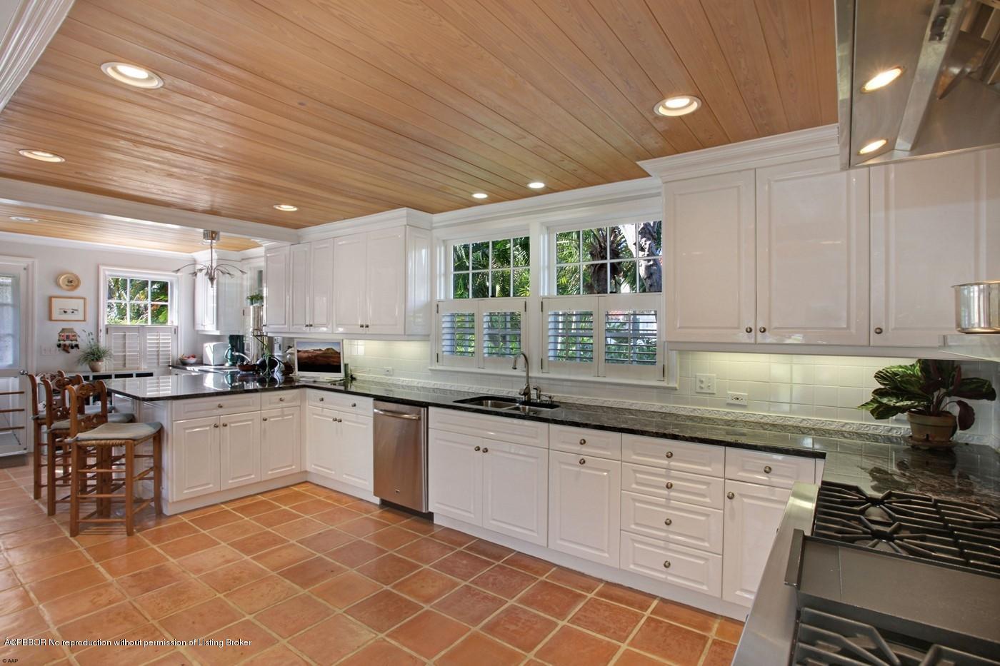 216 Garden Road Palm Beach, FL 33480 - Photo 21 of 42 025 (Copy)