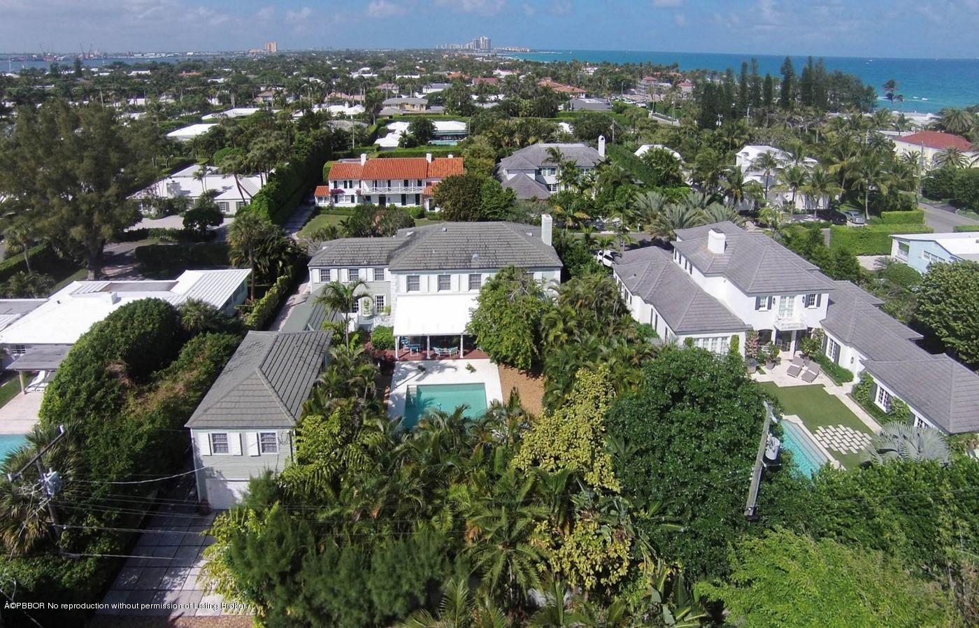 216 Garden Road Palm Beach, FL 33480 - Photo 8 of 42 010 (Copy)