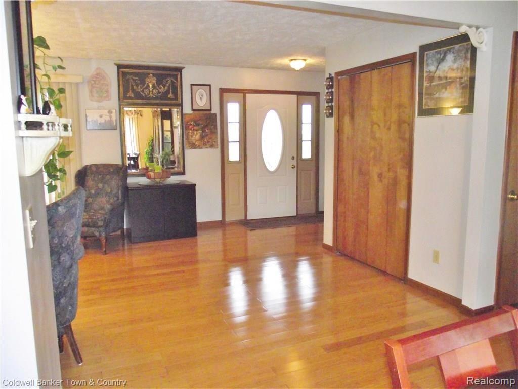 19115 Weller Road Gregory, MI 48137 - Photo 3 of 27 DSCF7610.JPG