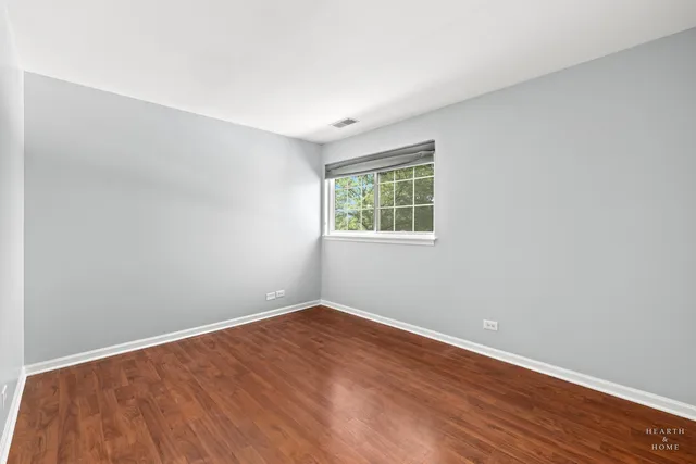 $289,900 | 9521 Georgetown Lane, Crystal Lake, IL 60014