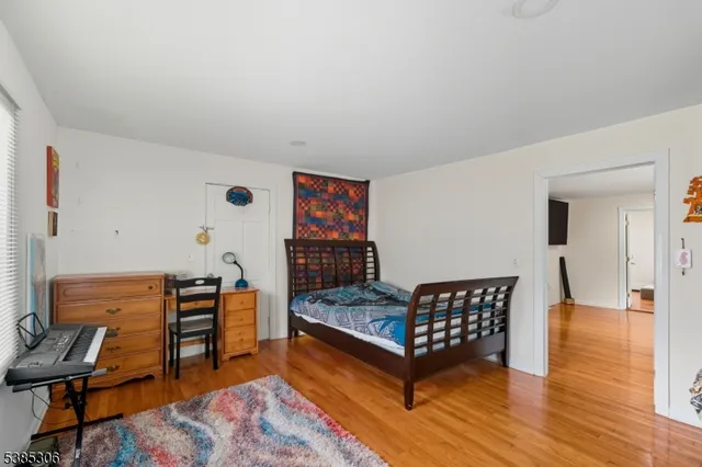 $580,000 | 212 Highway 23, Hamburg, NJ 07419