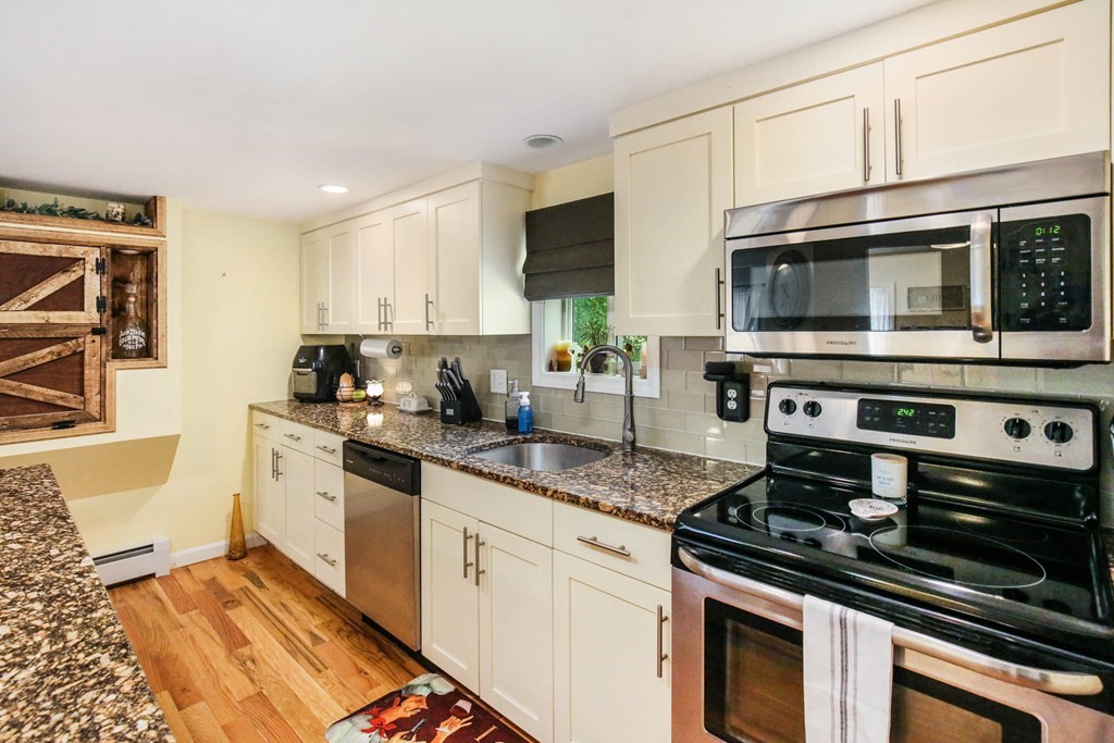 4 Linder Road Holland, MA 01521 - Photo 12 of 41
