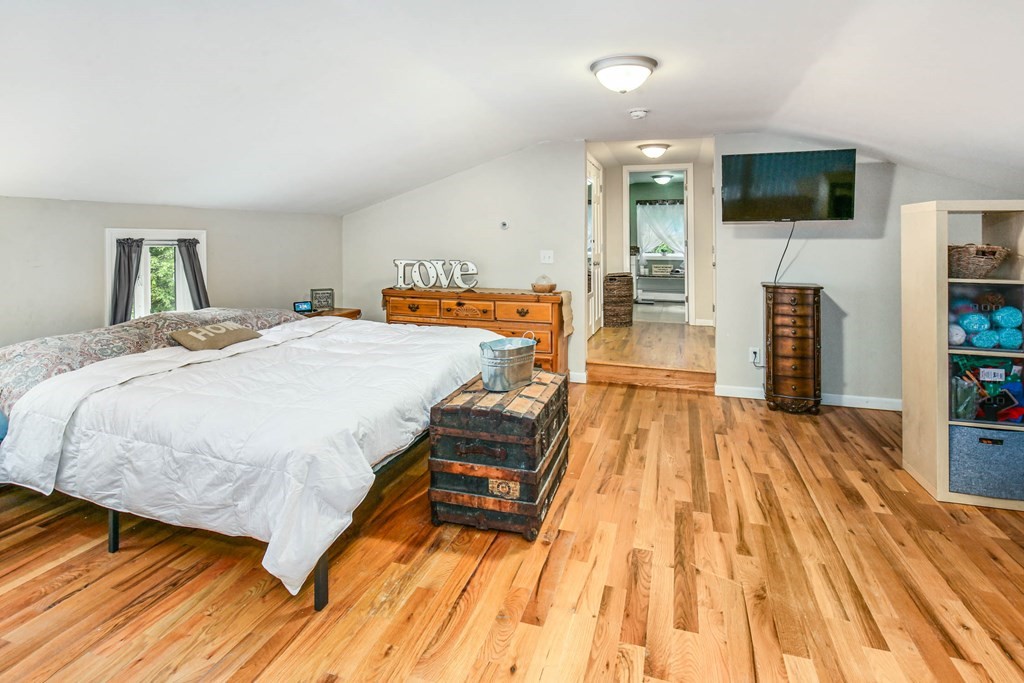 4 Linder Road Holland, MA 01521 - Photo 23 of 41