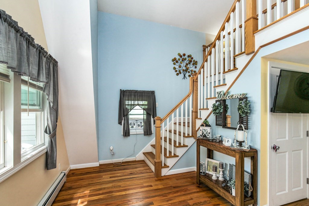 4 Linder Road Holland, MA 01521 - Photo 5 of 41