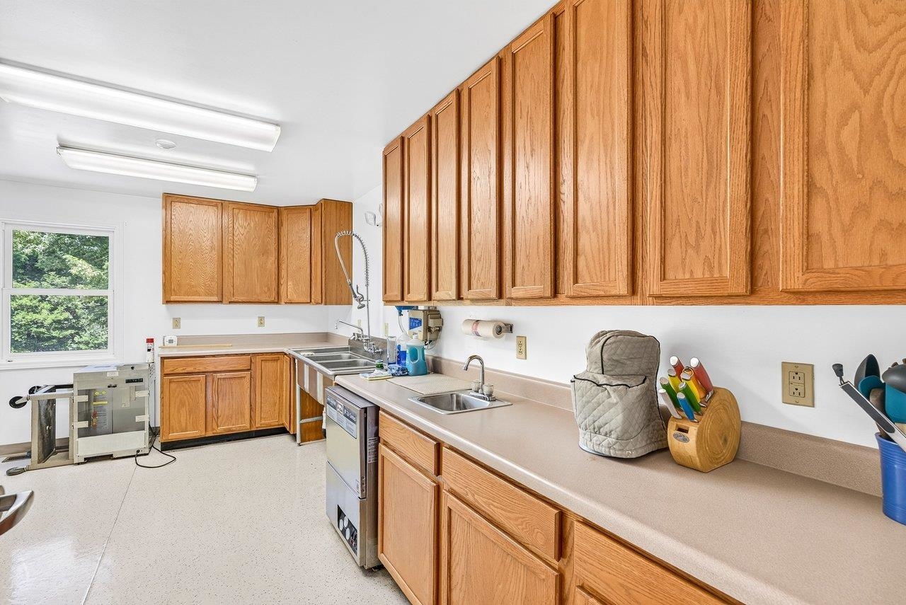 204 Gambill Road Franklin, WV 26807 - Photo 11 of 75