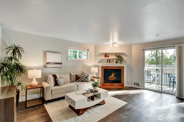 $265,000 | 1127 North 198th Street, Unit A303, Shoreline, WA 98133