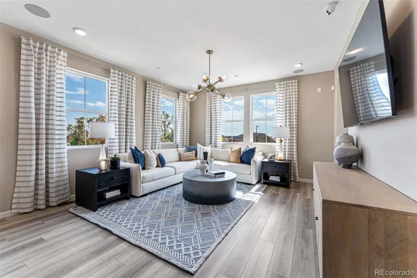 $548,990 | 3283 North Catawba Way, Aurora, CO 80019