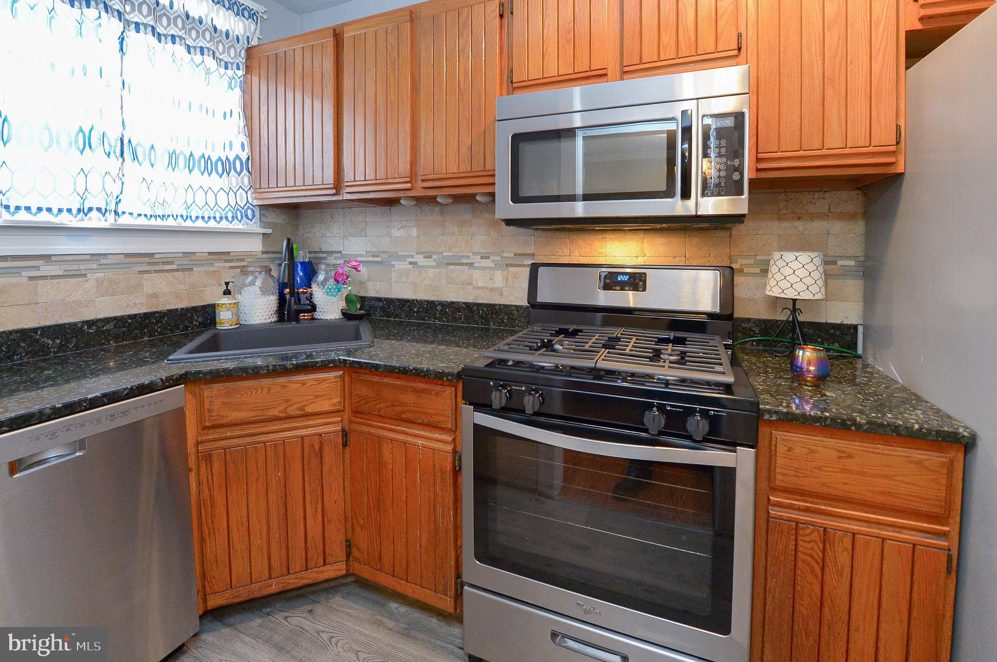417 Hampden Road Upper Darby, PA 19082 - Photo 12 of 25