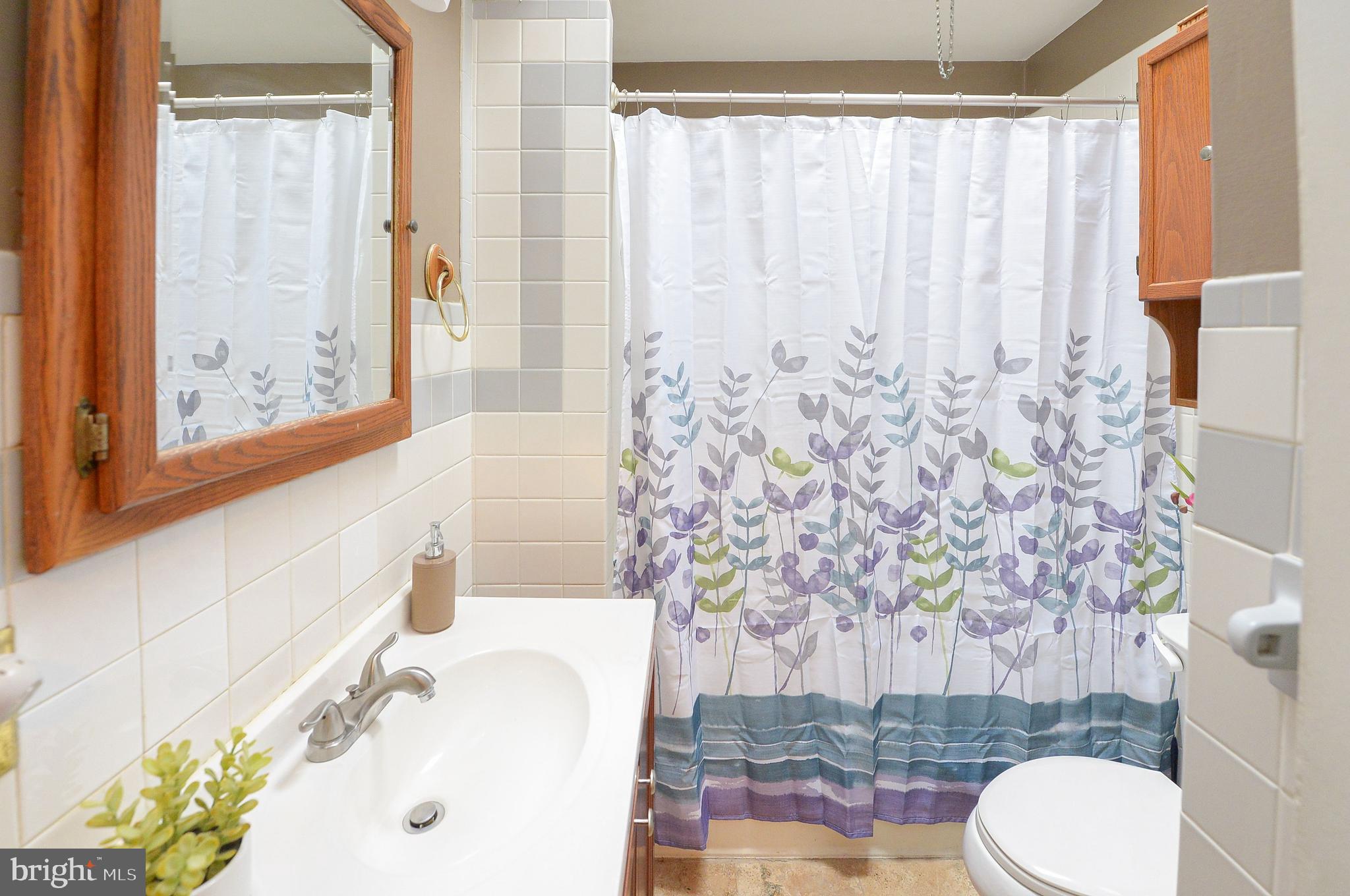 417 Hampden Road Upper Darby, PA 19082 - Photo 15 of 25