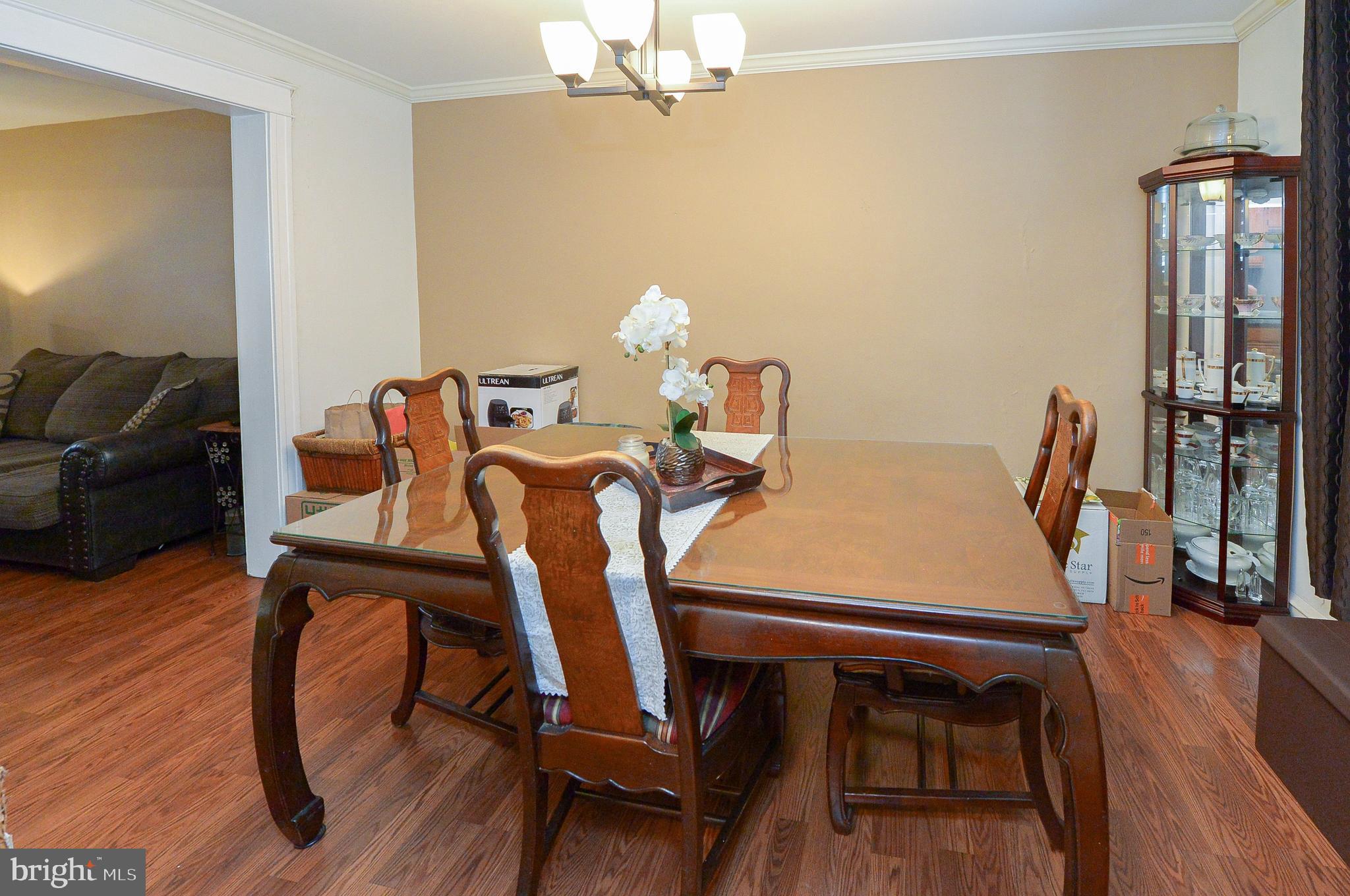 417 Hampden Road Upper Darby, PA 19082 - Photo 10 of 25