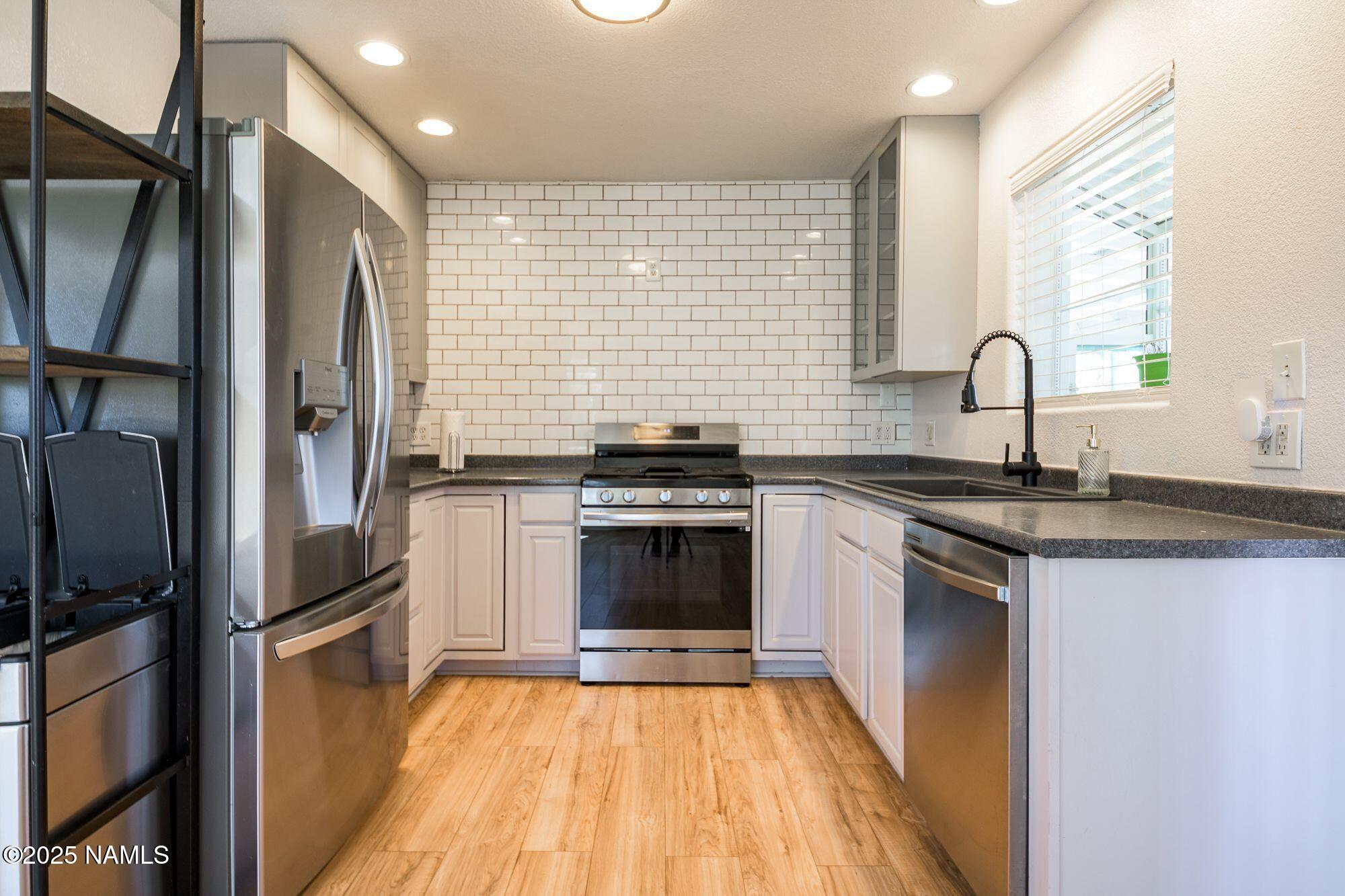 2193 East Utopia Trail Williams, AZ 86046 - Photo 7 of 54 5