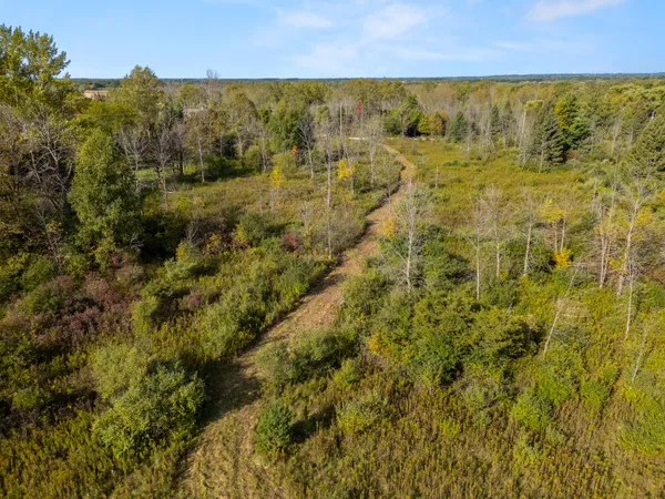 $1,200,000 | 13600 North Lake Shore Drive, Mequon, WI 53097