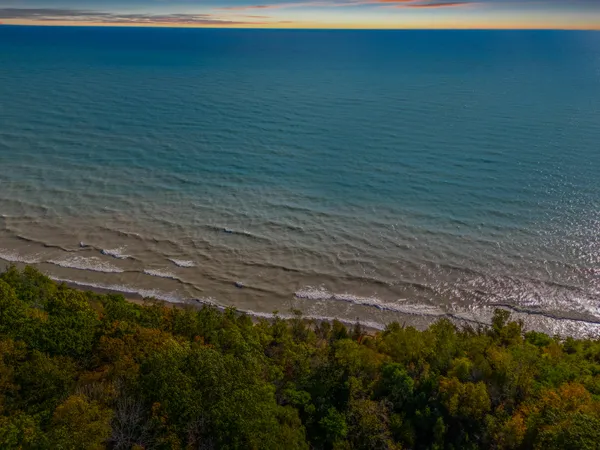 $1,200,000 | 13600 North Lake Shore Drive, Mequon, WI 53097