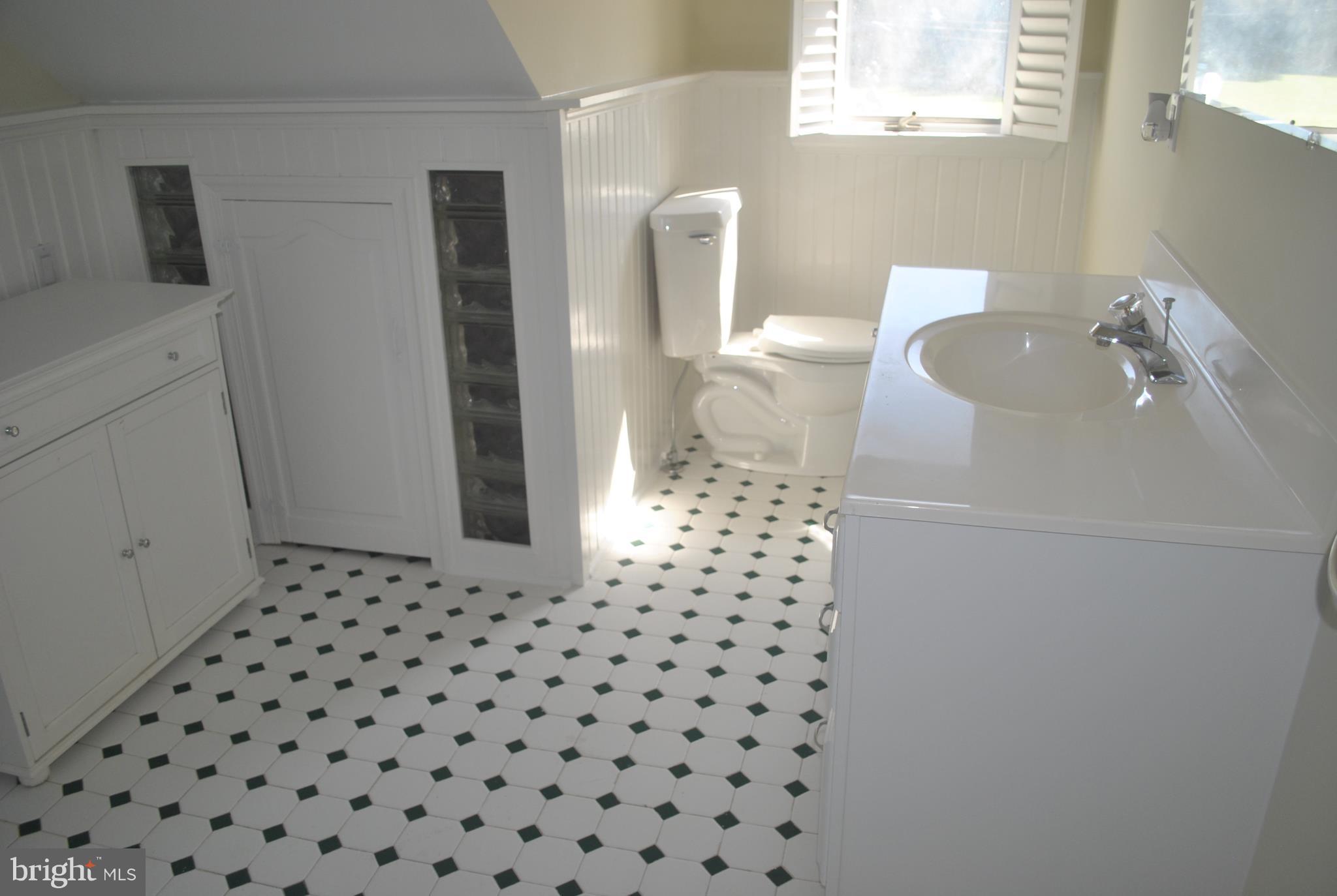 1218 Hayes Road Shady Side, MD 20764 - Photo 18 of 29 Bath