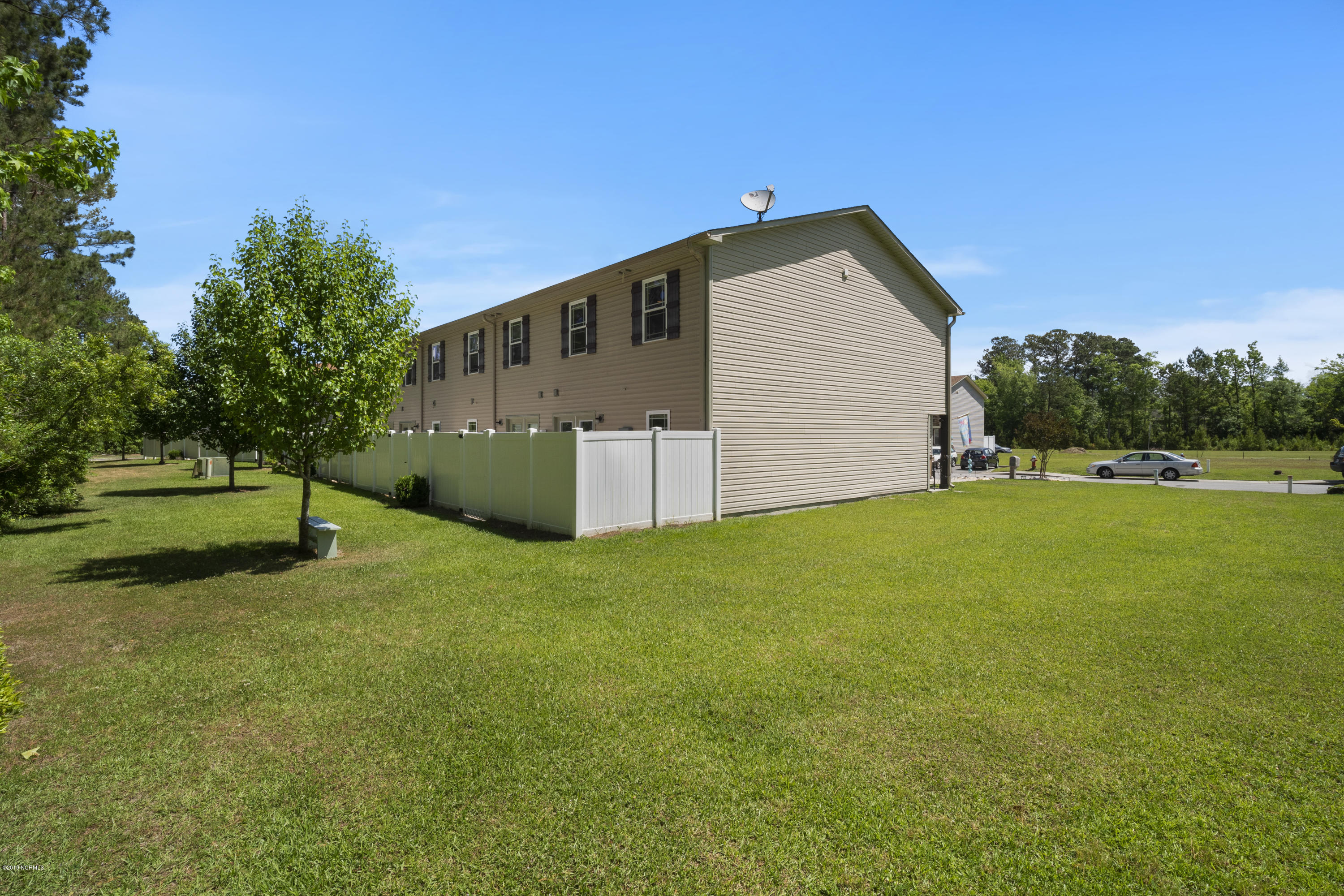 206 Kenan Loop Jacksonville, NC 28546 - Photo 33 of 35 P1300049