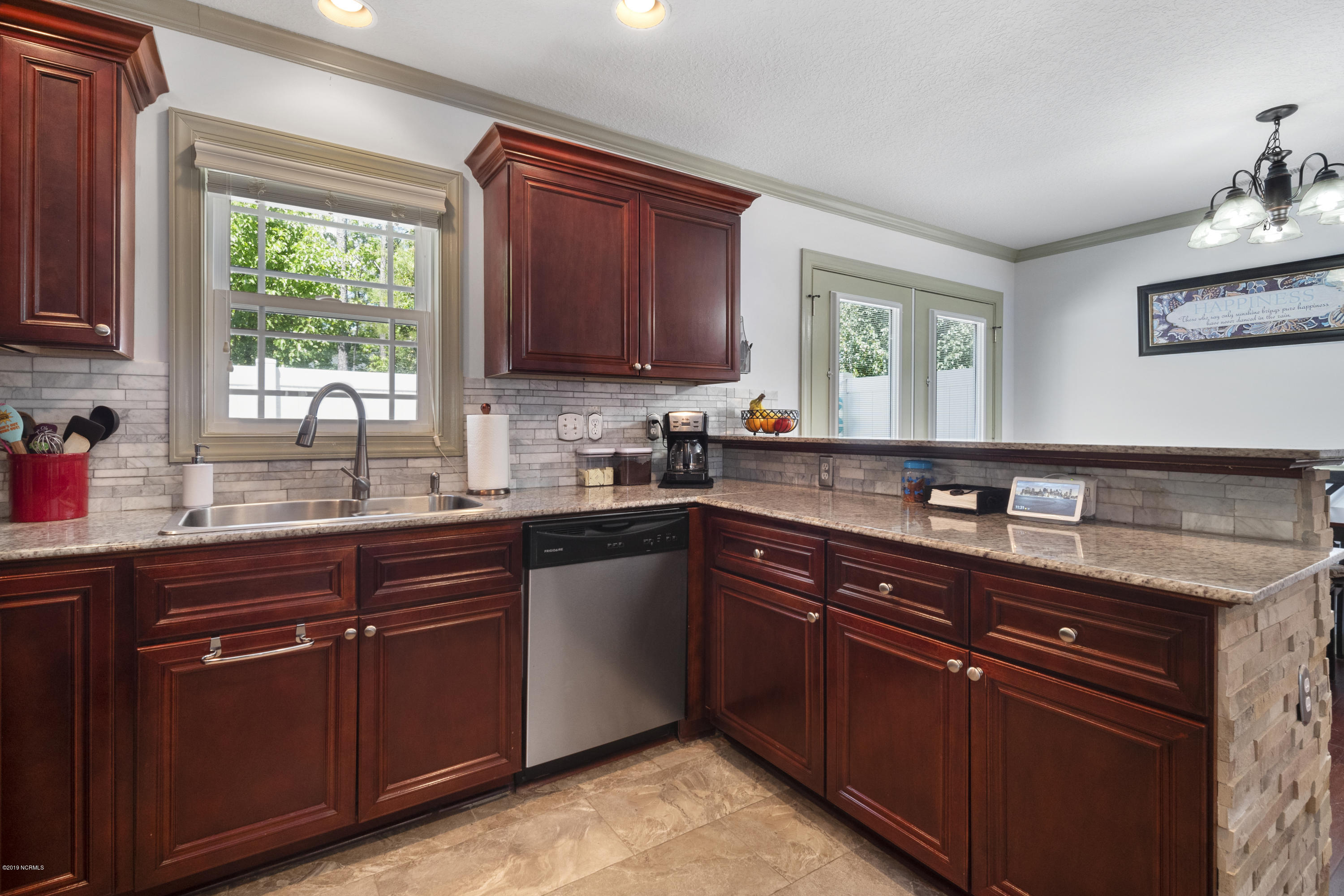 206 Kenan Loop Jacksonville, NC 28546 - Photo 10 of 35 P1300014