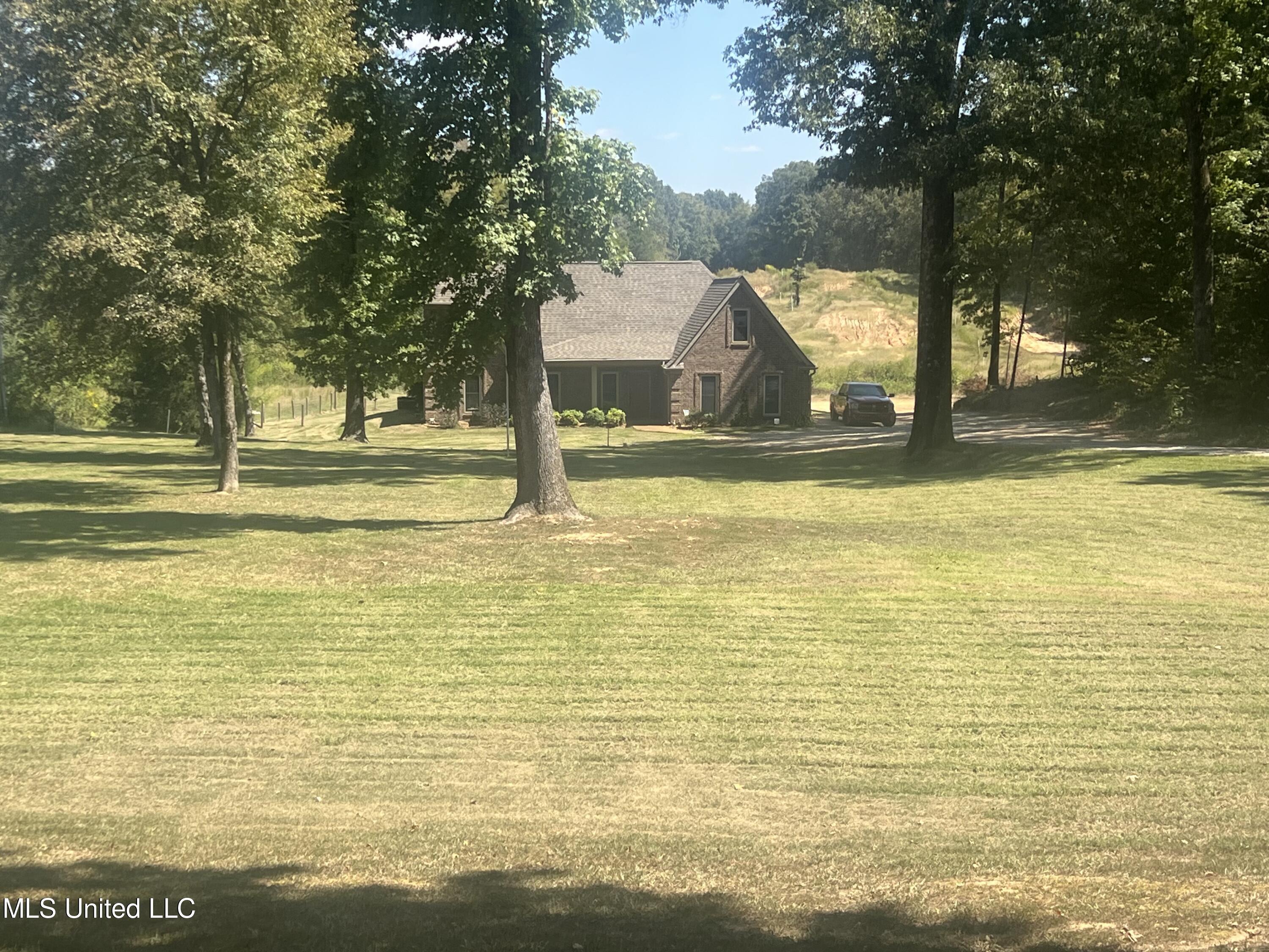 970 Barr Road Coldwater, MS 38618 - Photo 8 of 14 front