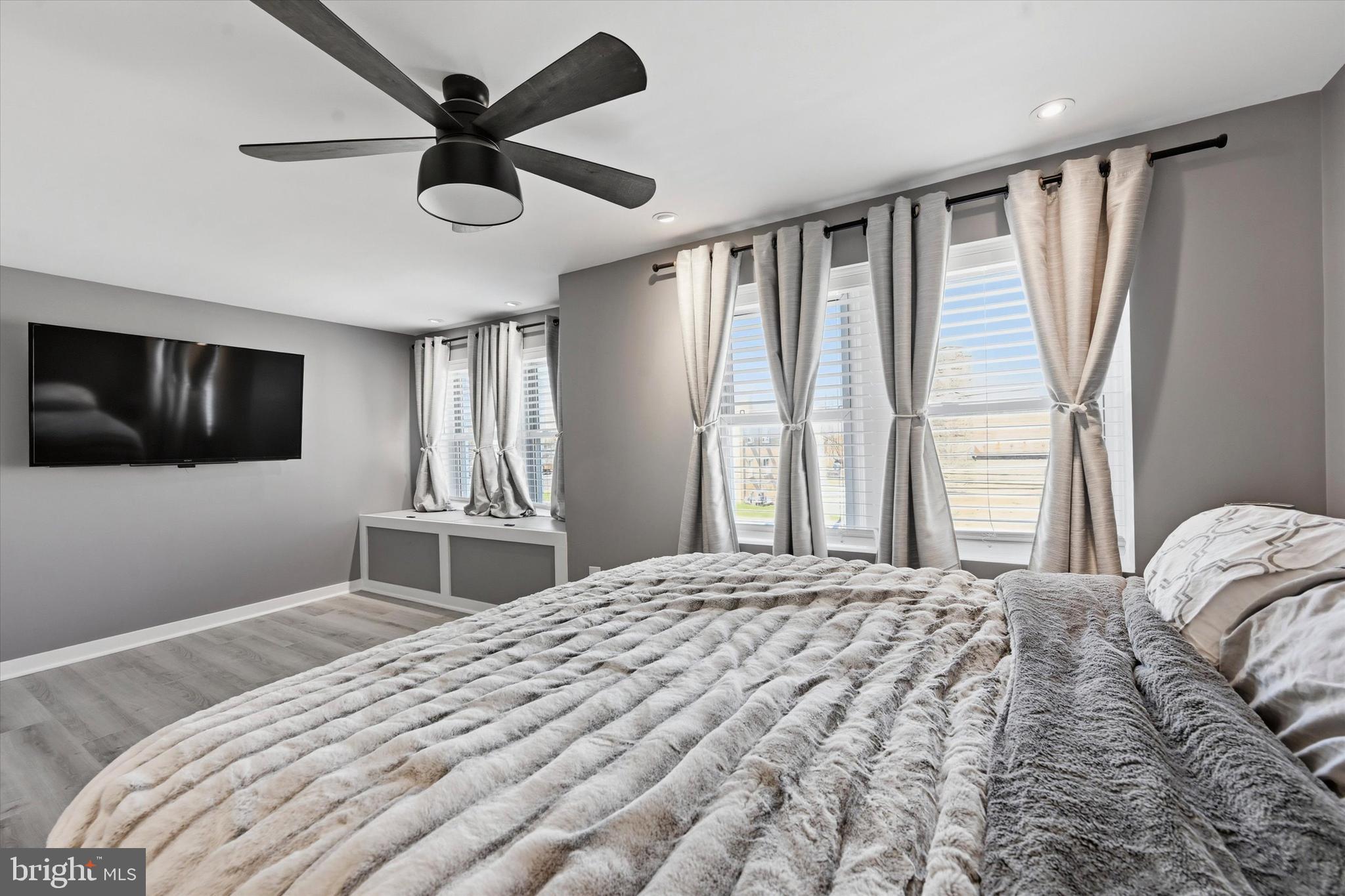 1416 Summit Street Marcus Hook, PA 19061 - Photo 12 of 25 Primary Bedroom