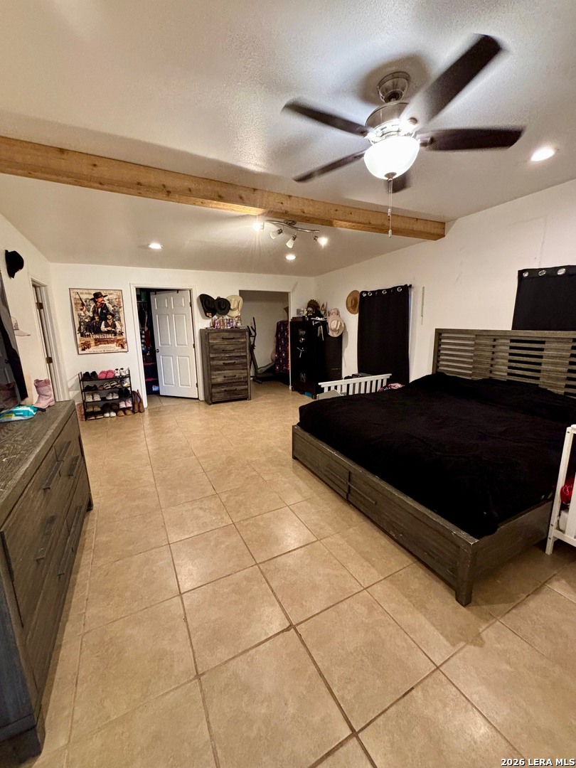 211 East Maverick Street Crystal City, TX 78839 - Photo 6 of 16