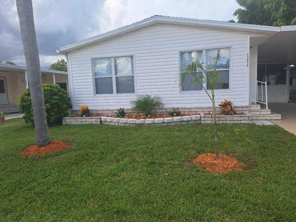 13970 Adelfa Avenue Fort Pierce, FL 34951 - Photo 4 of 23 imagejpeg_1