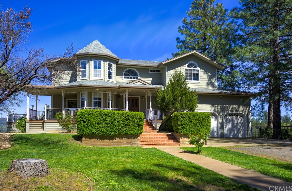 Welcome to 20250 Black Bass Pass luxury living in a country setting.