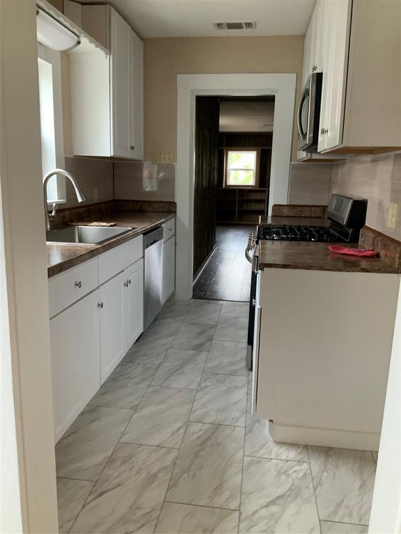 406 North 6th Street Ballinger, TX 76821 - Photo 6 of 12