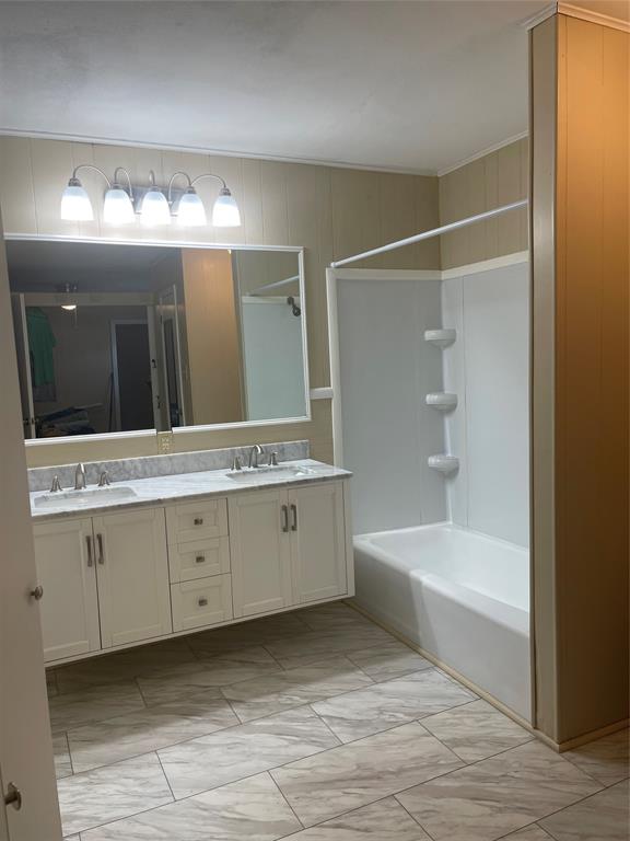 406 North 6th Street Ballinger, TX 76821 - Photo 9 of 12