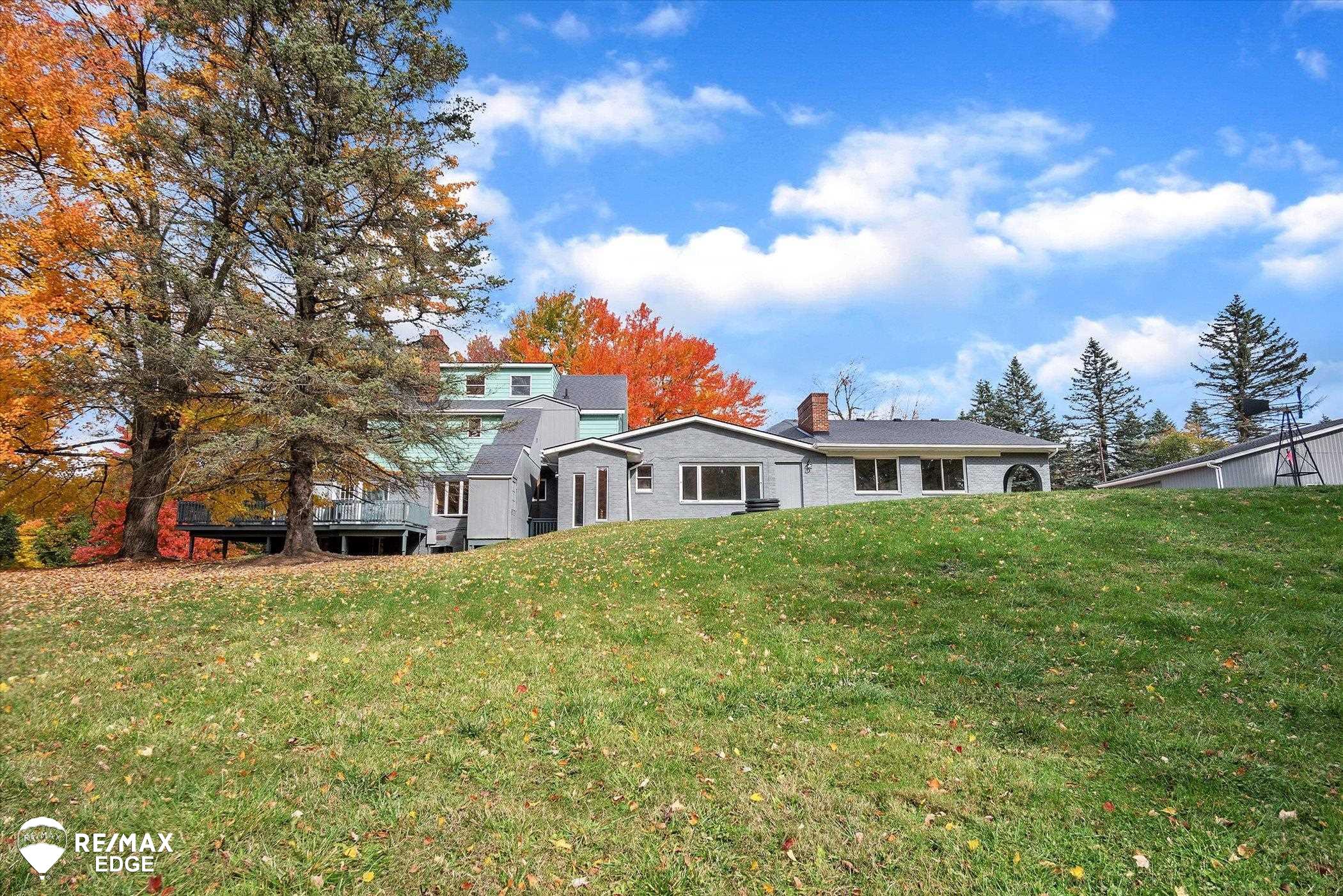 422 West Dryden Road Metamora, MI 48455 - Photo 3 of 77 50093542-2.JPG
