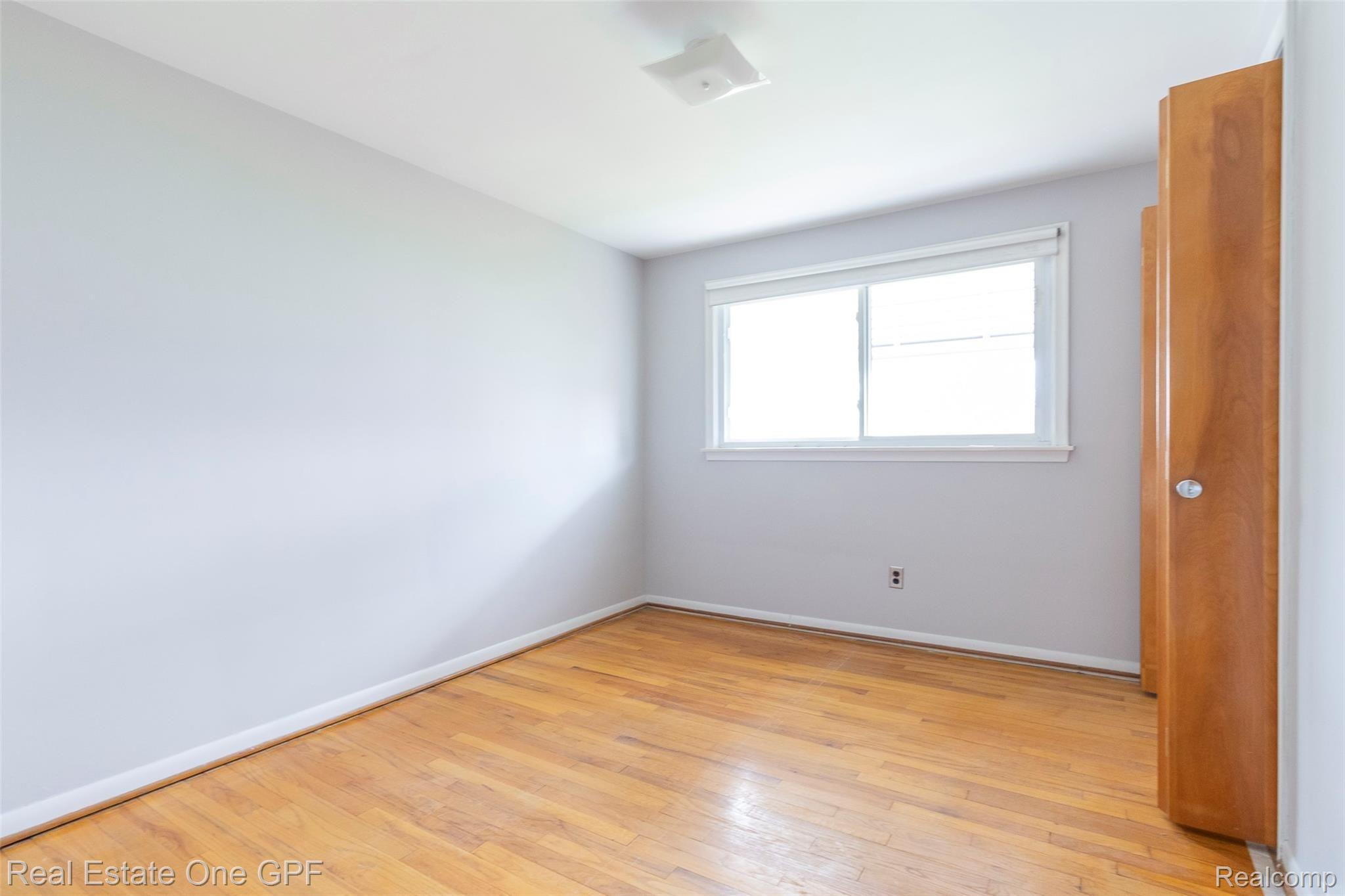 18210 Rainbow Road Fraser, MI 48026 - Photo 30 of 41 031- 18021 Rainbow Road - OnDemand Pix Photography.jpg
