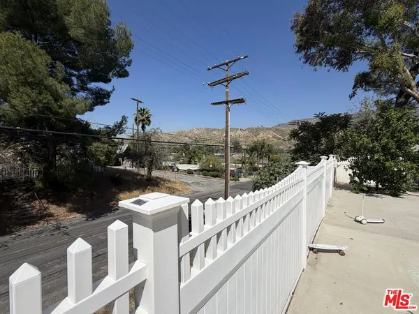 $4,300 | 8561 Kyle Street, Sunland, CA 91040
