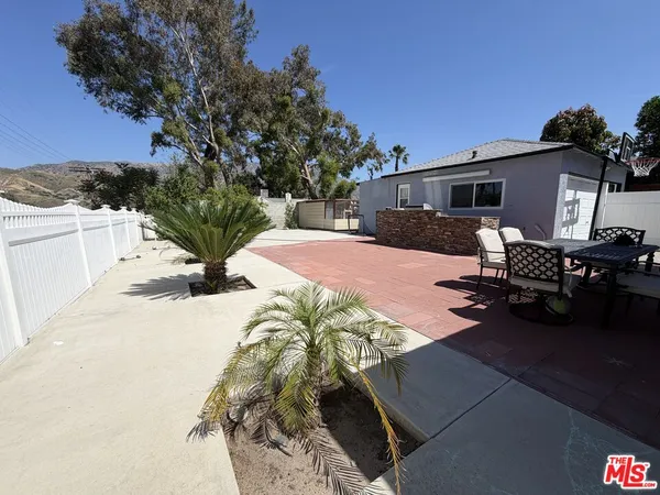 $4,300 | 8561 Kyle Street, Sunland, CA 91040