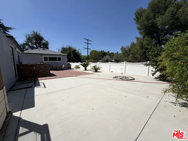 $4,300 | 8561 Kyle Street, Sunland, CA 91040