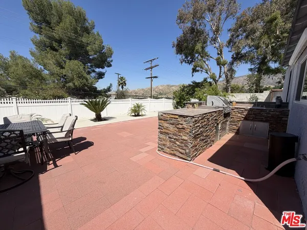 $4,300 | 8561 Kyle Street, Sunland, CA 91040