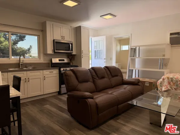$4,300 | 8561 Kyle Street, Sunland, CA 91040