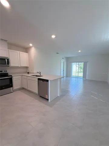 $1,990 | 3483 Costello Circle, Winter Haven, FL 33884