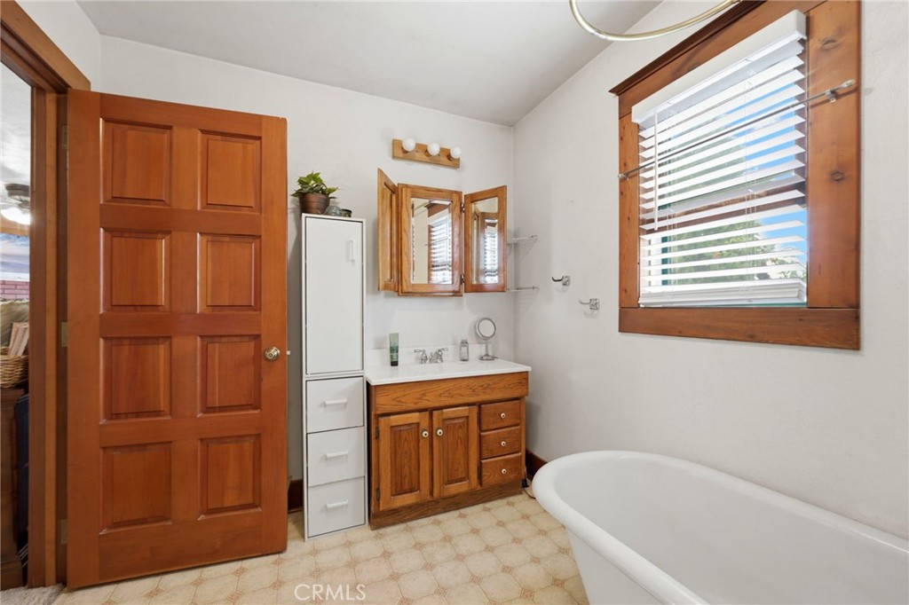 4456 12th Street Riverside, CA 92501 - Photo 35 of 70