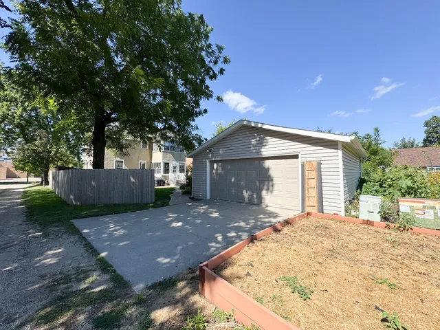 $319,900 | 1310 7th Avenue, Worthington, MN 56187