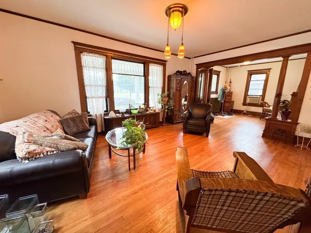 $319,900 | 1310 7th Avenue, Worthington, MN 56187