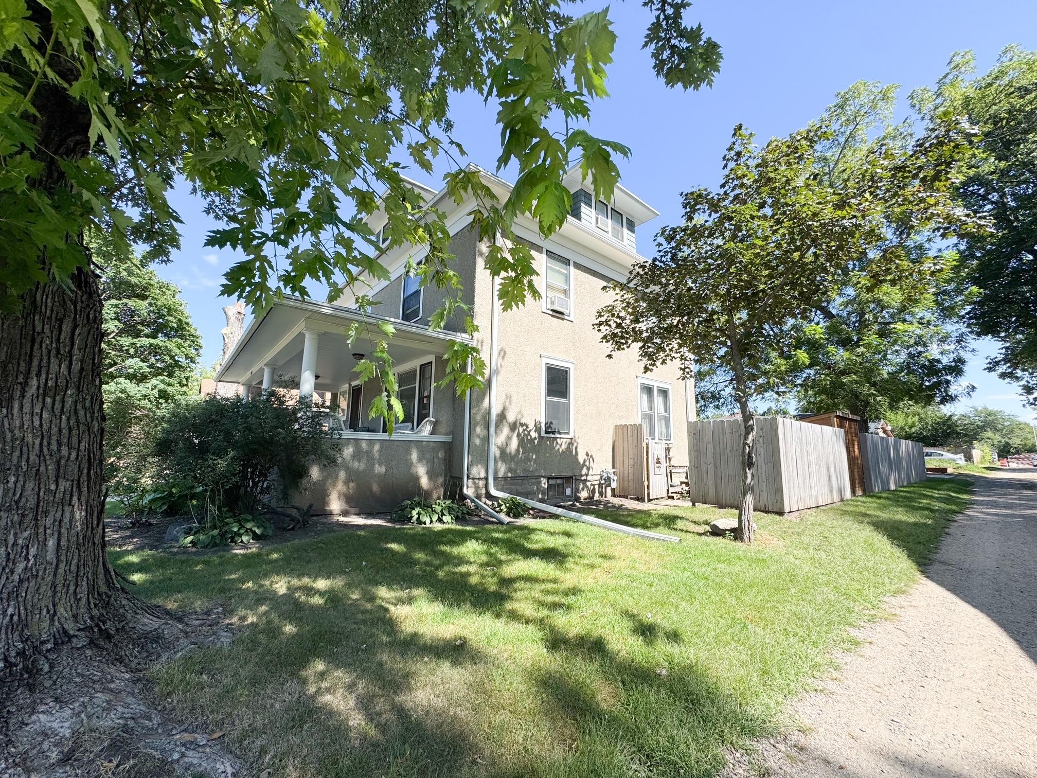 1310 7th Avenue Worthington, MN 56187 - Photo 4 of 48