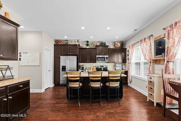 $479,900 | 11 East Bailey Lane, Hampstead, NC 28443