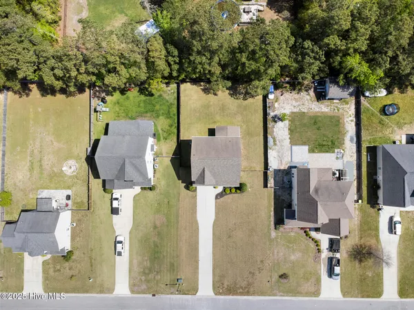 $479,900 | 11 East Bailey Lane, Hampstead, NC 28443